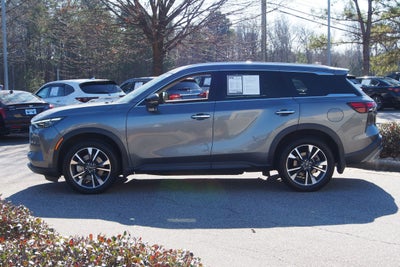 2022 INFINITI QX60 LUXE