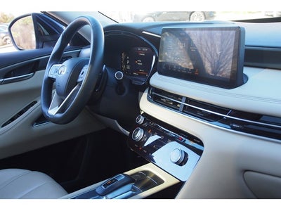 2022 INFINITI QX60 LUXE