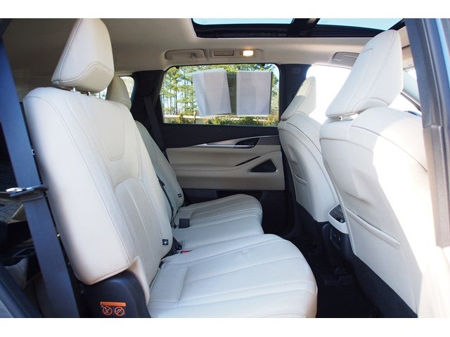 2022 INFINITI QX60 LUXE