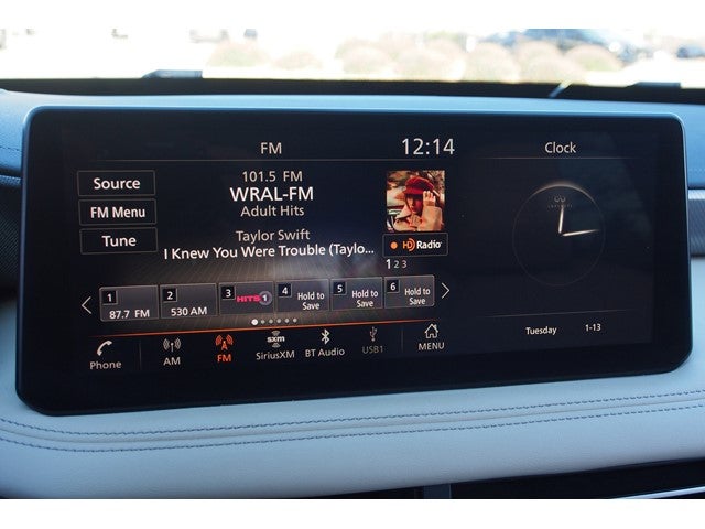 2022 INFINITI QX60 LUXE