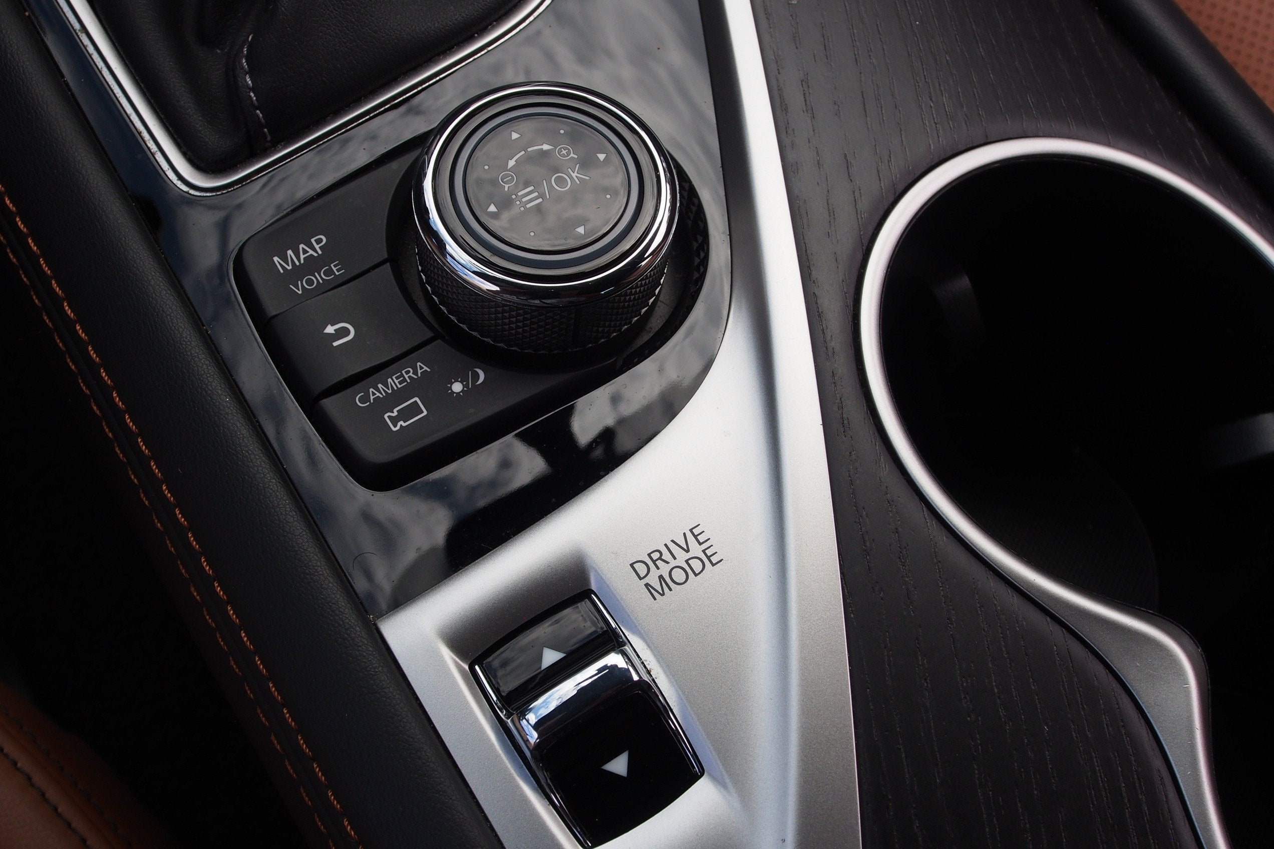 2024 INFINITI Q50 SENSORY