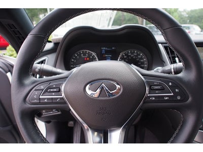 2022 INFINITI Q60 LUXE