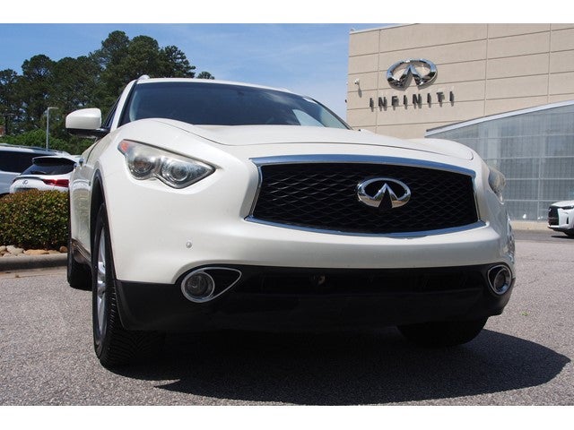 2017 INFINITI QX70 Base