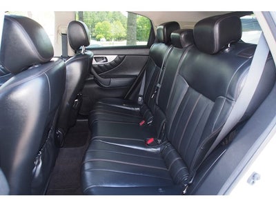 2017 INFINITI QX70 Base