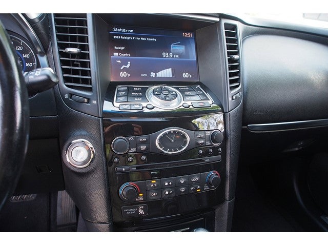 2017 INFINITI QX70 Base