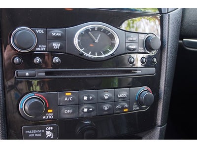 2017 INFINITI QX70 Base