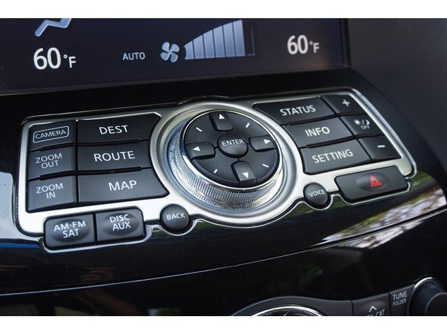 2017 INFINITI QX70 Base