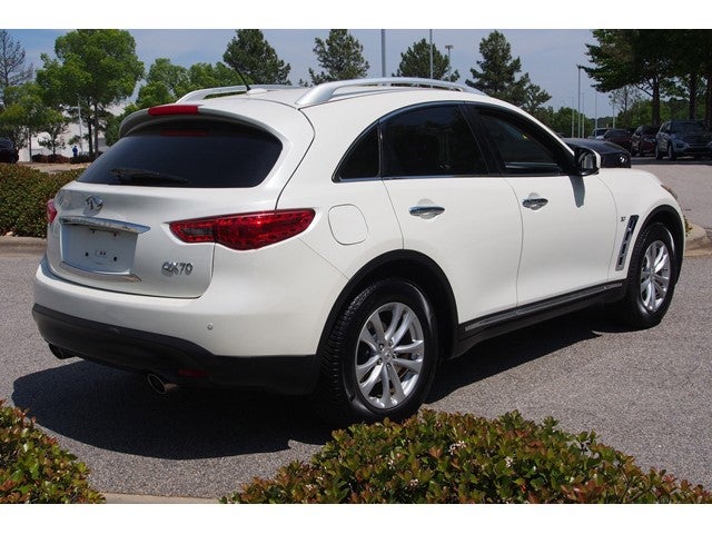 2017 INFINITI QX70 Base