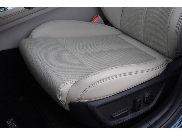 2022 Genesis G70 2.0T