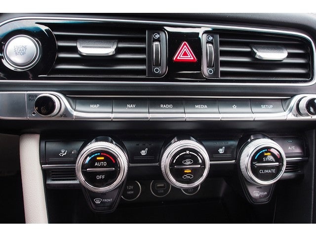 2022 Genesis G70 2.0T