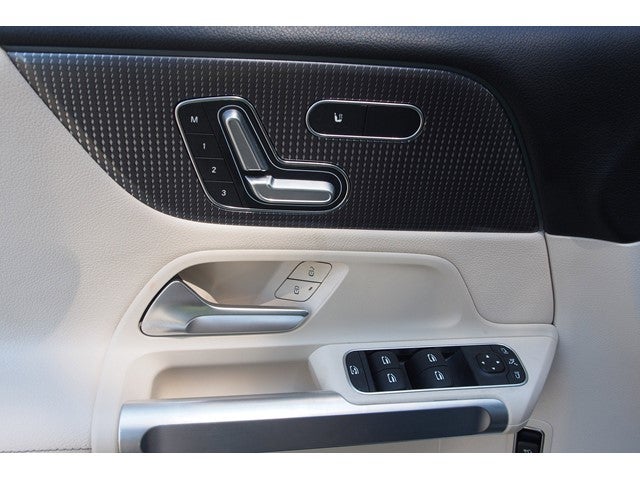 2023 Mercedes-Benz GLB GLB 250