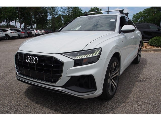 2022 Audi Q8 Premium Plus