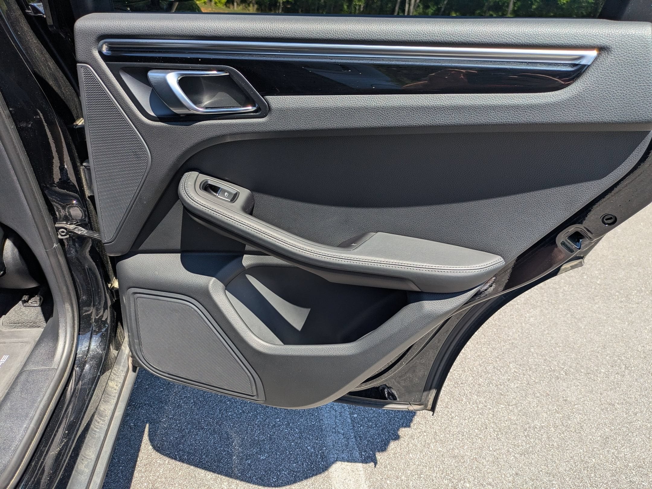 2023 Porsche Macan Base