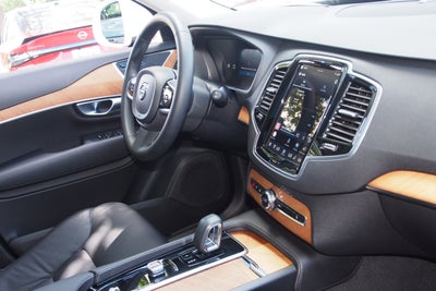 2024 Volvo XC90 Plus Bright Theme