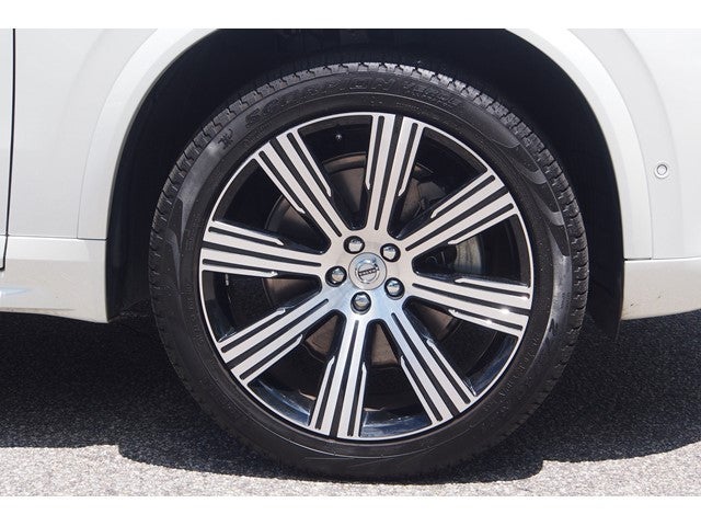 2024 Volvo XC90 Plus Bright Theme