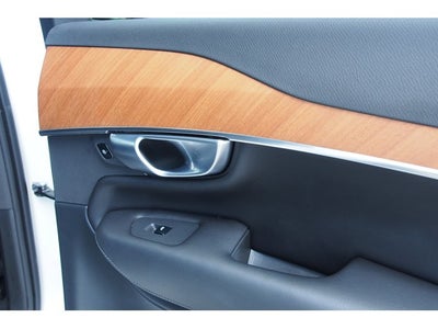 2024 Volvo XC90 Plus Bright Theme