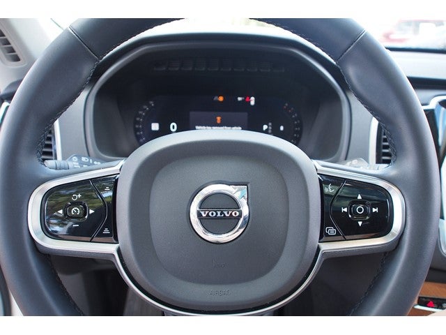 2024 Volvo XC90 Plus Bright Theme