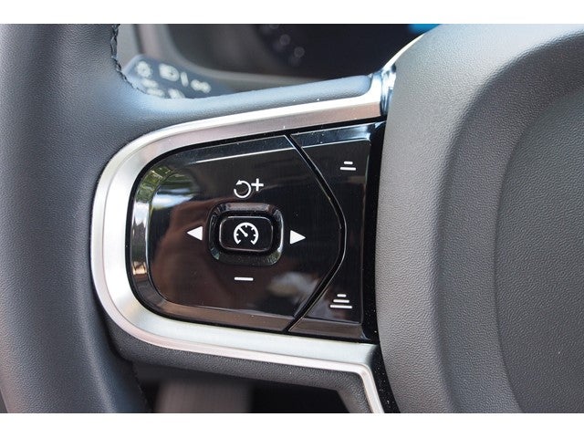 2024 Volvo XC90 Plus Bright Theme