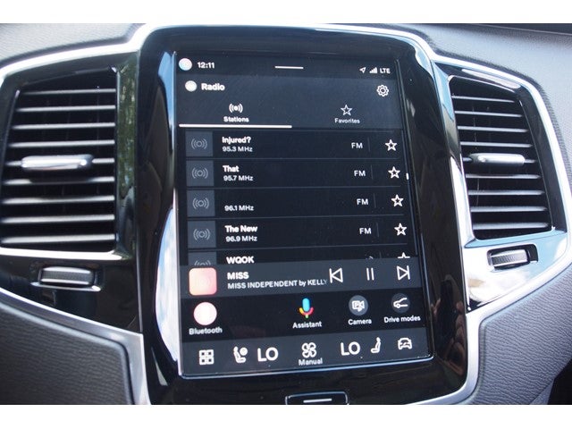 2024 Volvo XC90 Plus Bright Theme