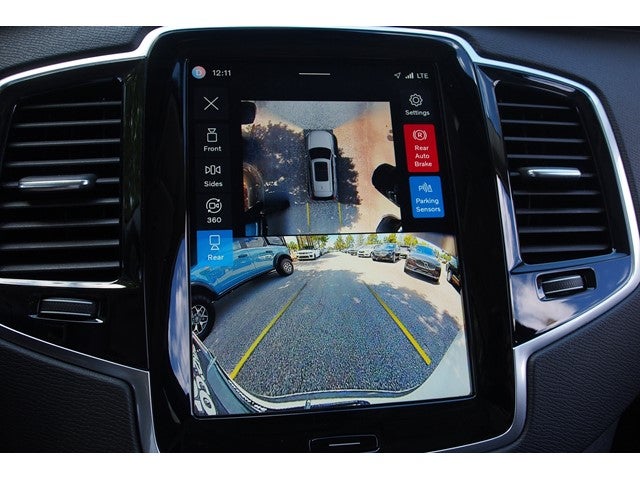 2024 Volvo XC90 Plus Bright Theme