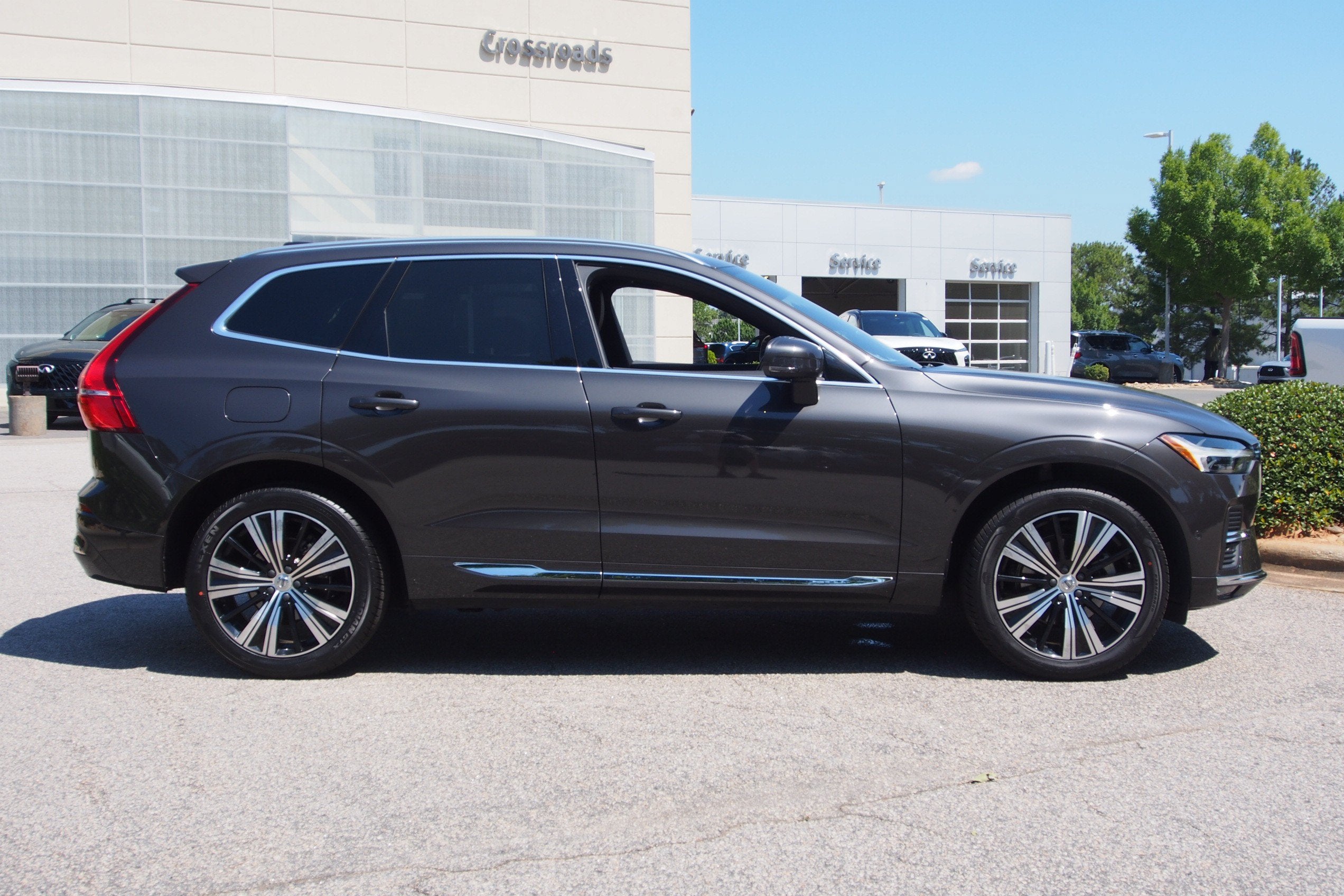 2023 Volvo XC60 Ultimate Bright Theme