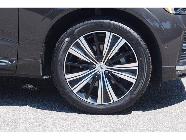 2023 Volvo XC60 Ultimate Bright Theme