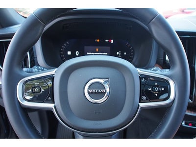2023 Volvo XC60 Ultimate Bright Theme