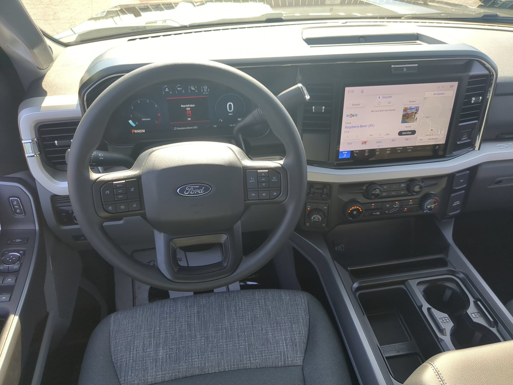 2027 Ford Super Duty F-350 SRW F-350® XLT