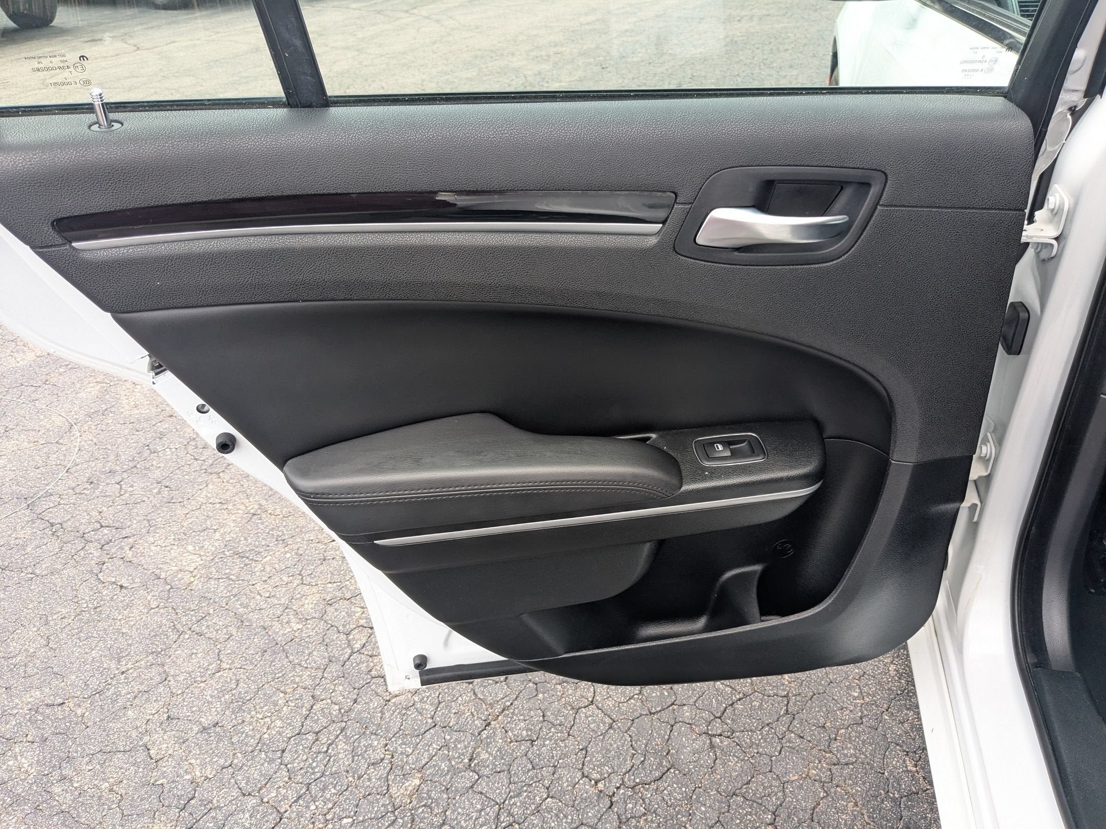 2023 Chrysler 300 Touring