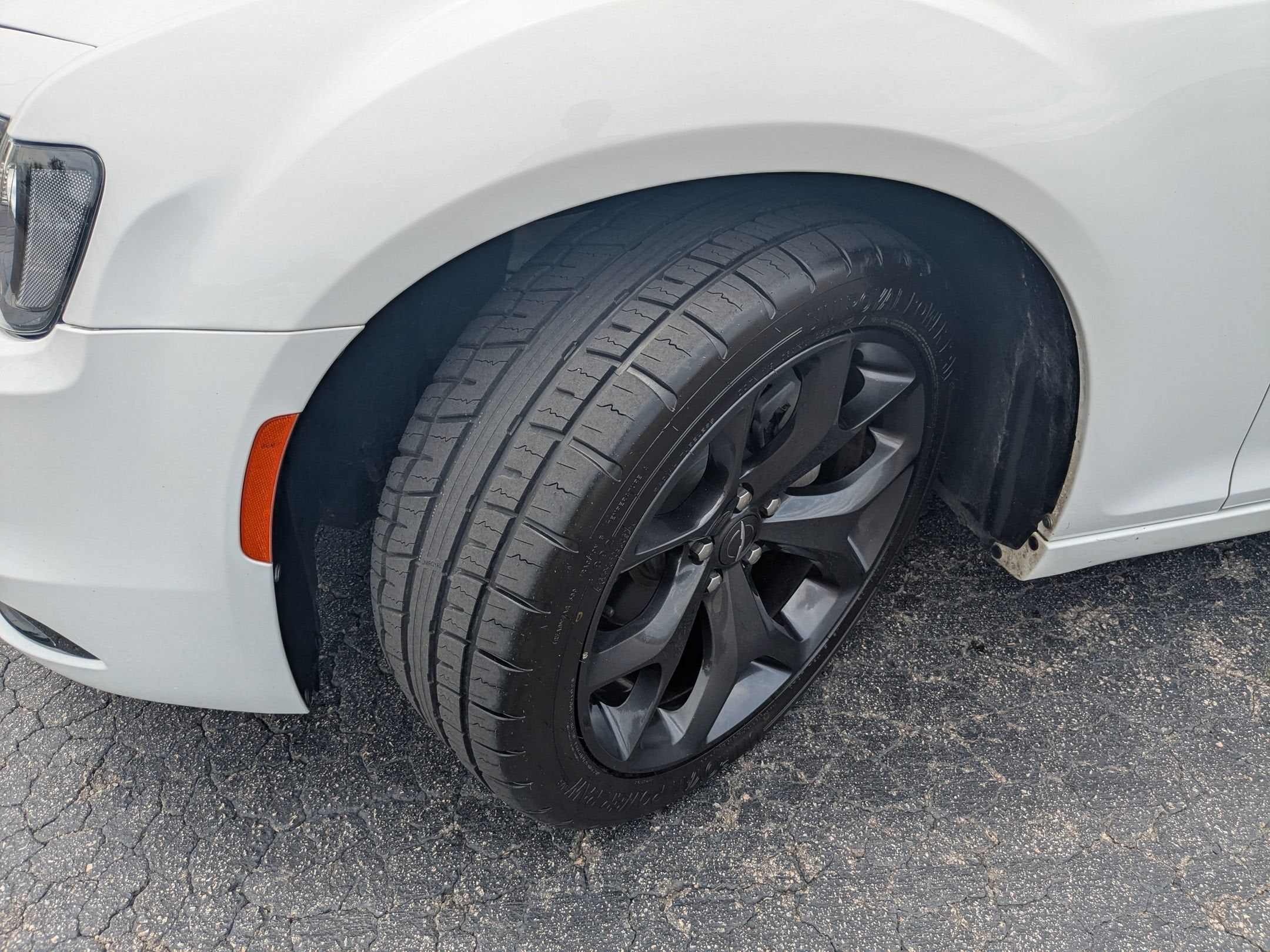 2023 Chrysler 300 Touring