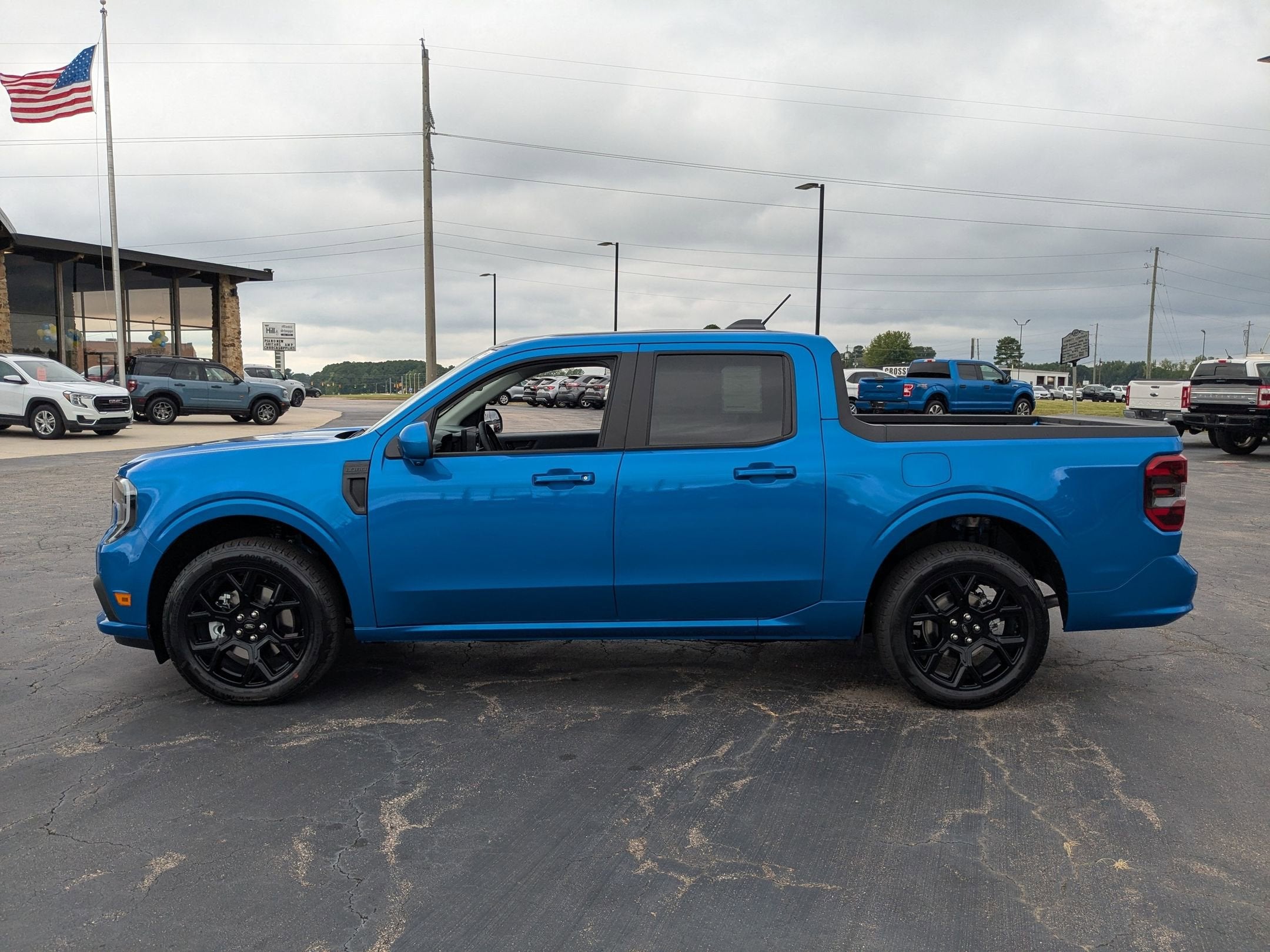 2025 Ford Maverick Lobo High