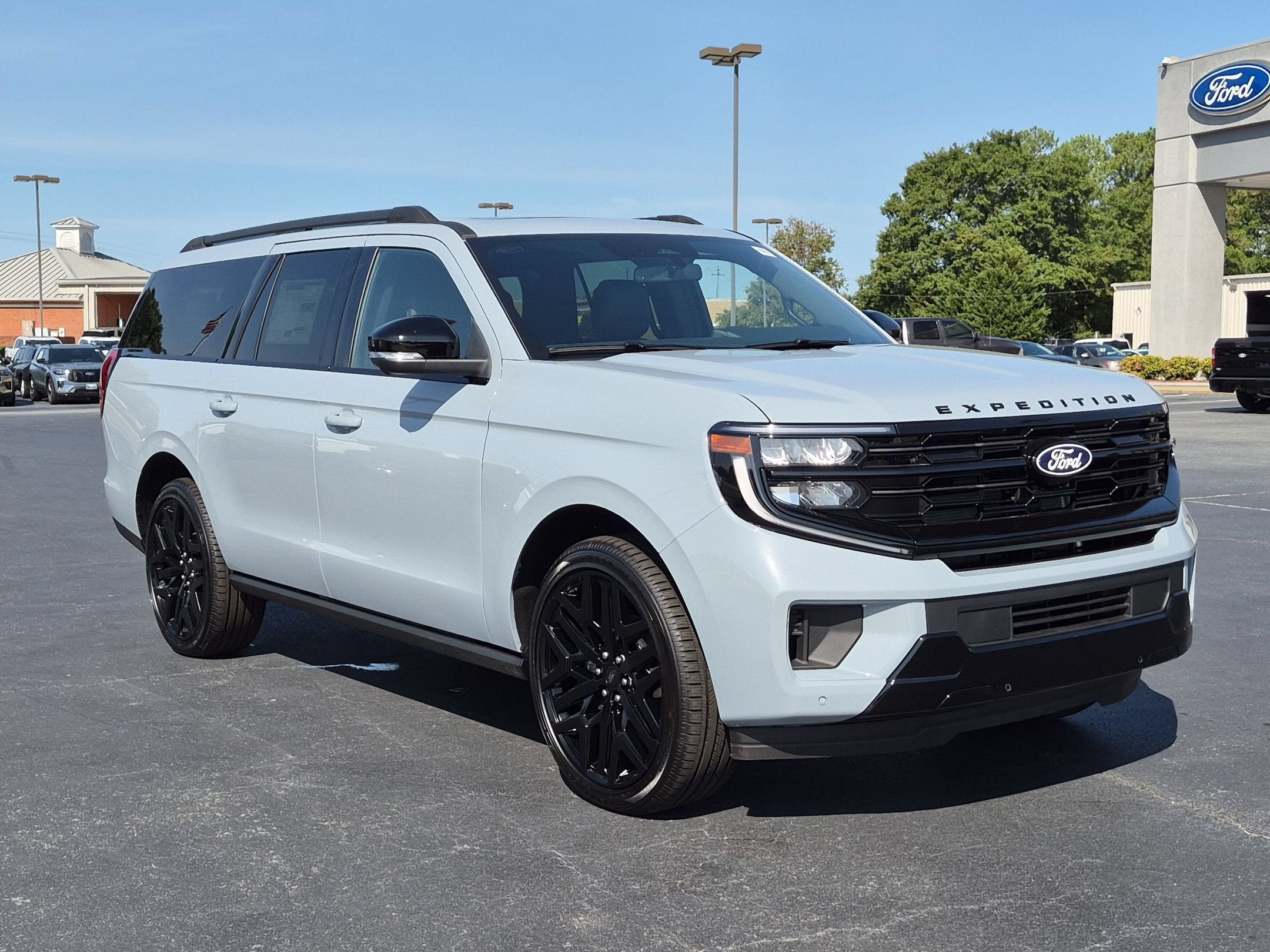 2027 Ford Expedition Max Platinum