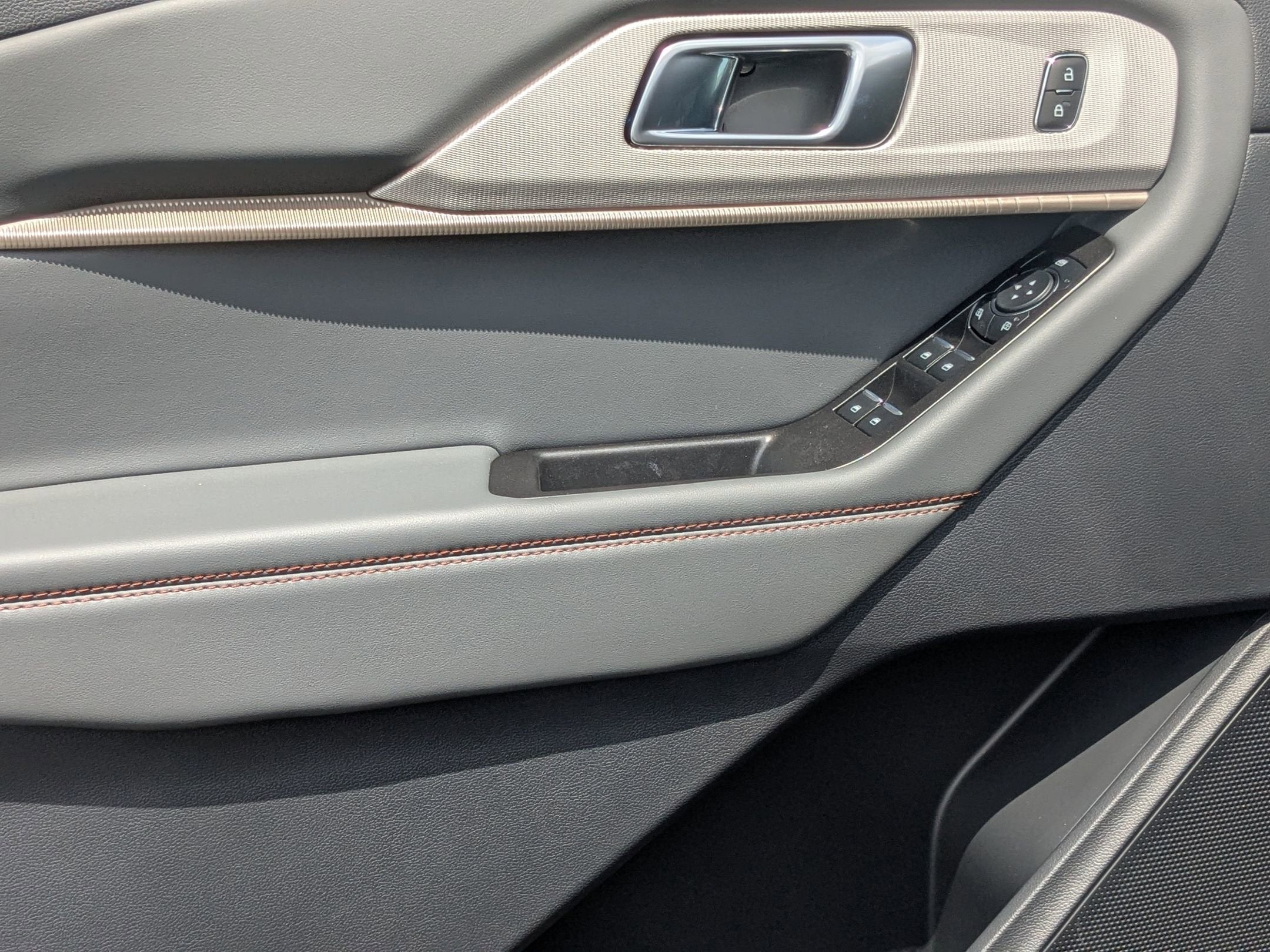 2025 Ford Explorer Active - Crossroads Courtesy Demo