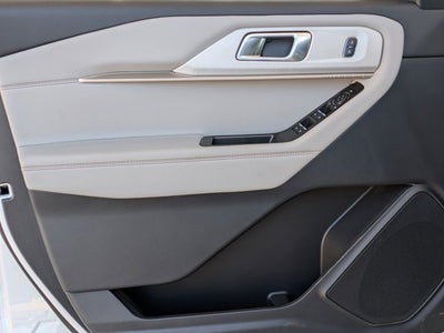 2026 Ford Explorer Active w/100A Pkg