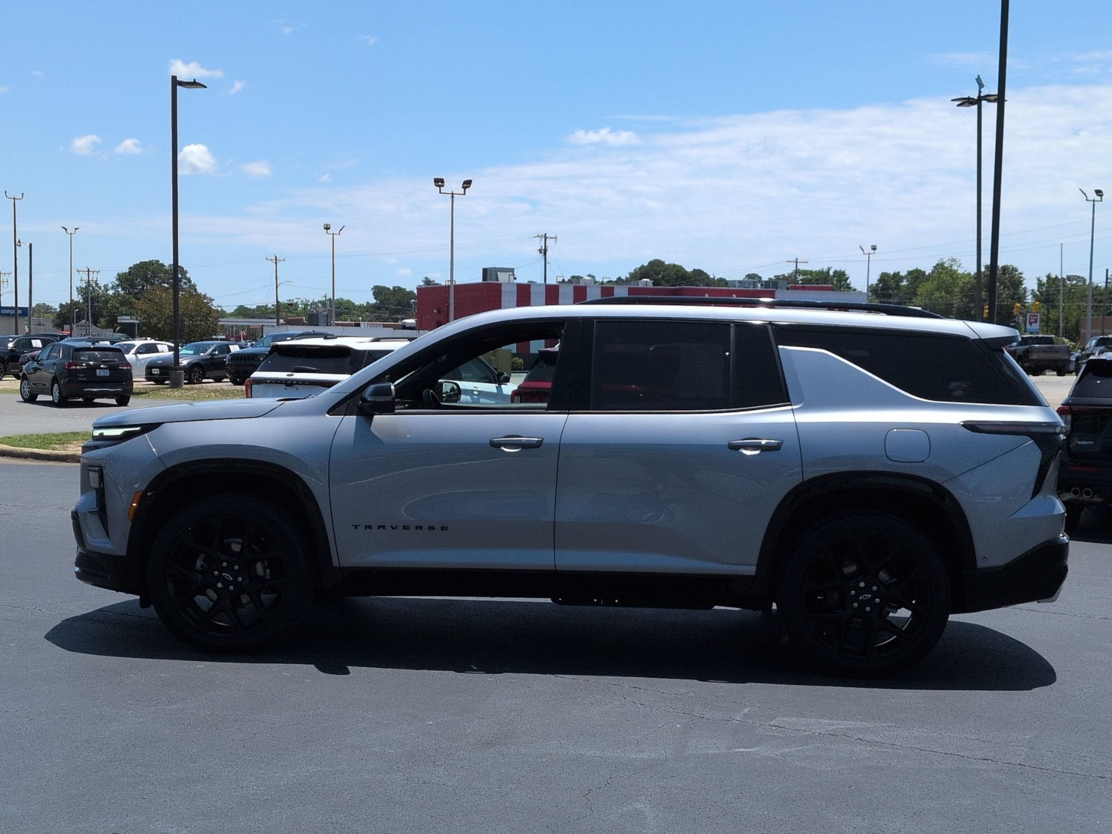 2024 Chevrolet Traverse FWD RS