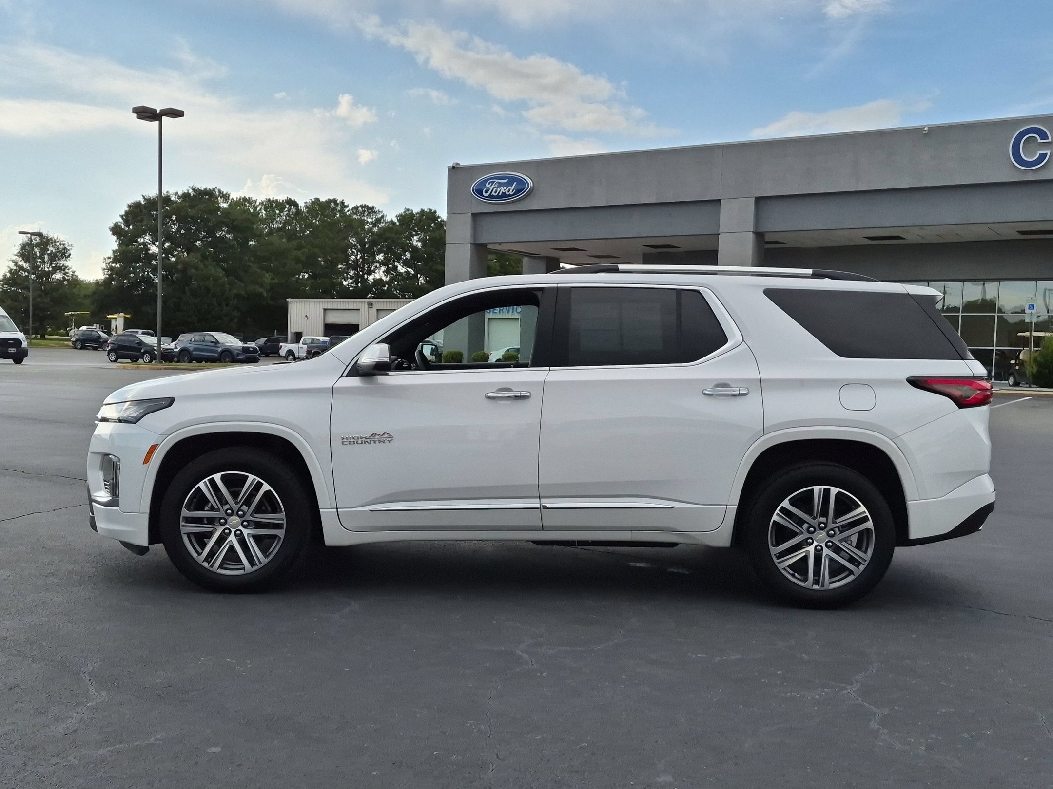 2023 Chevrolet Traverse High Country