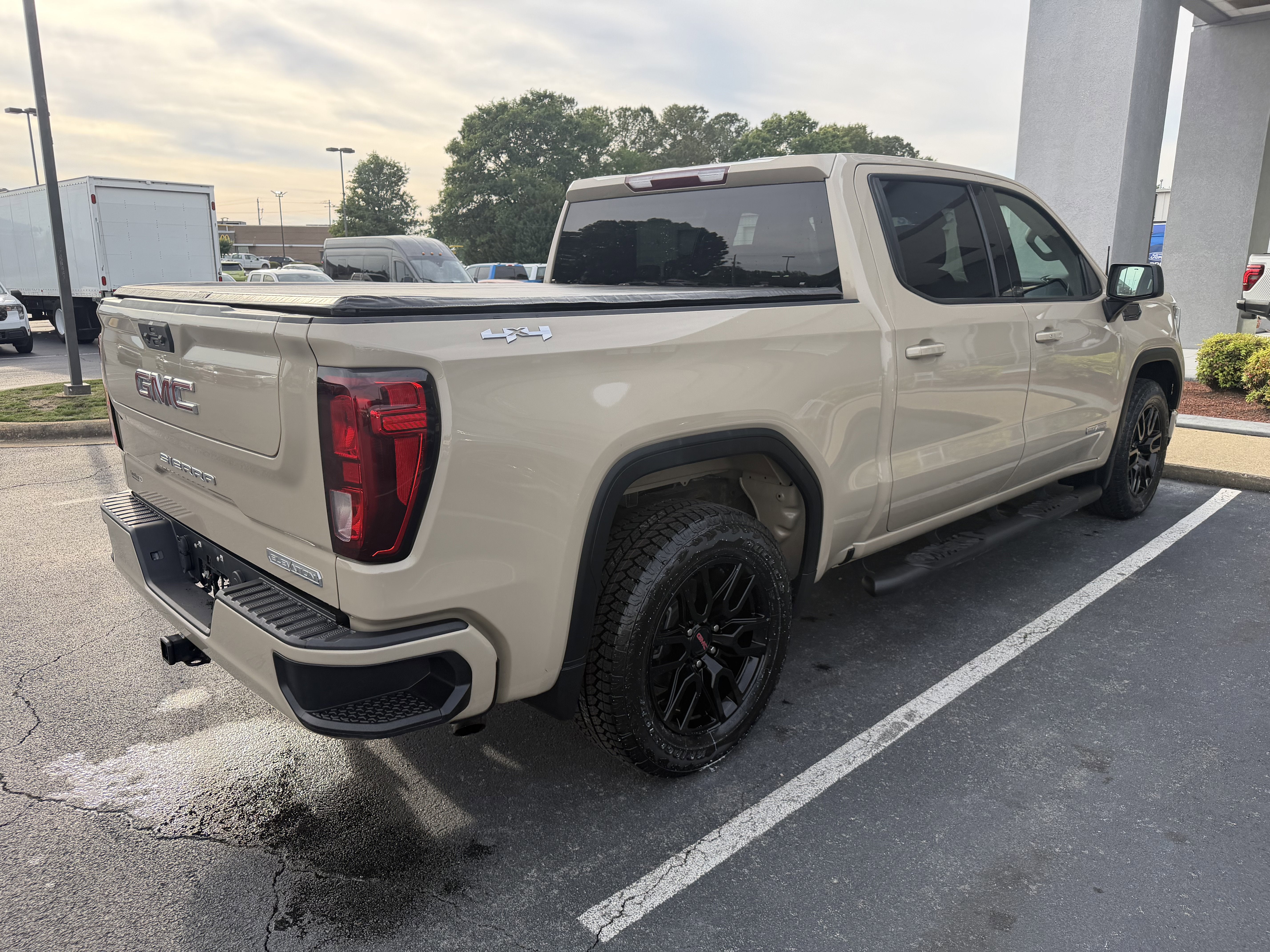 2022 GMC Sierra 1500 Elevation