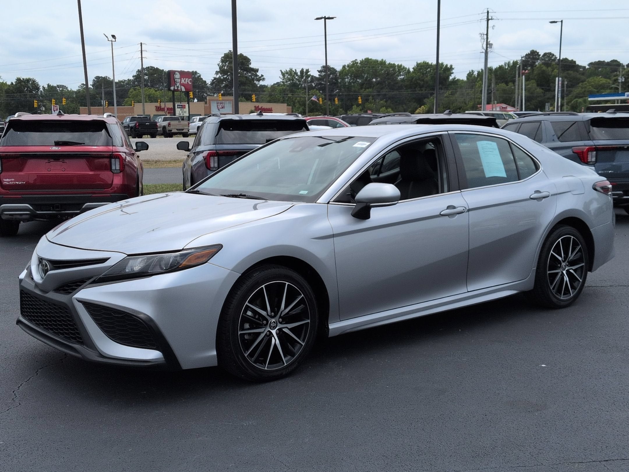 2024 Toyota Camry SE