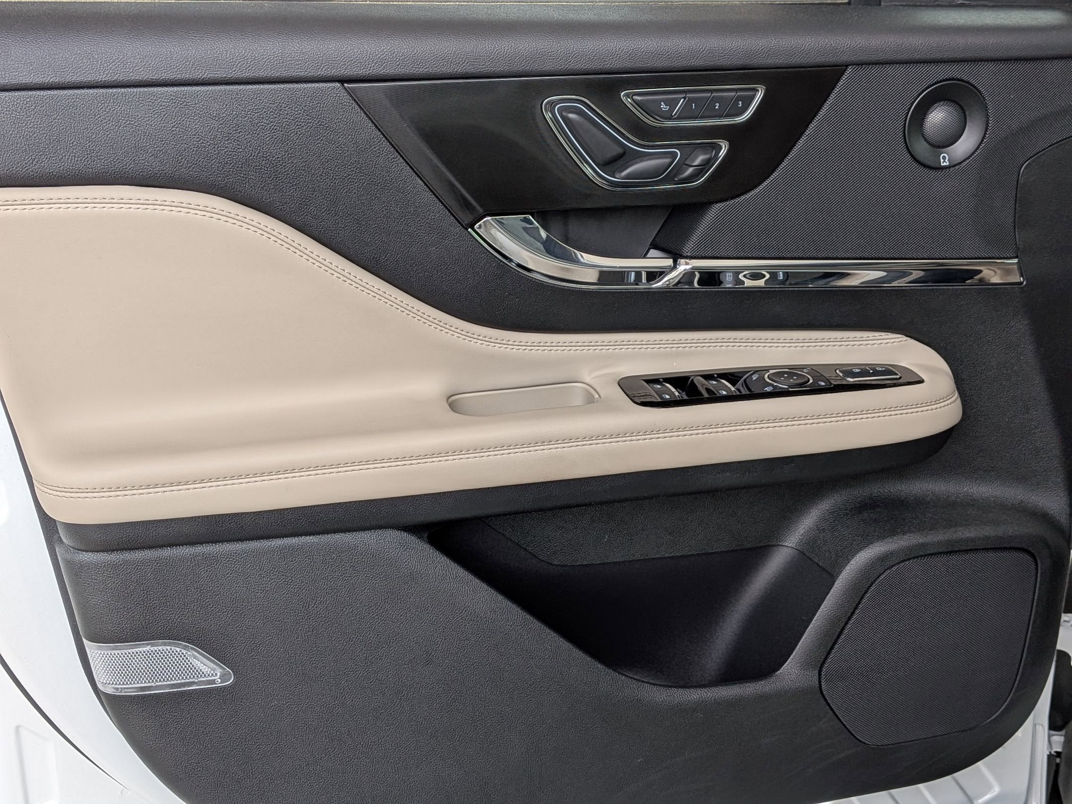 2025 Lincoln Corsair Reserve