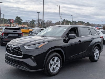 2023 Toyota Highlander LE