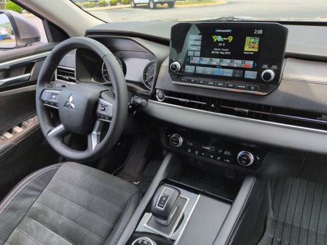 2023 Mitsubishi Outlander SE