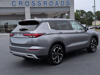 2023 Mitsubishi Outlander SE