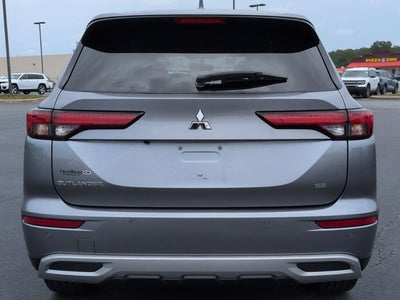 2023 Mitsubishi Outlander SE
