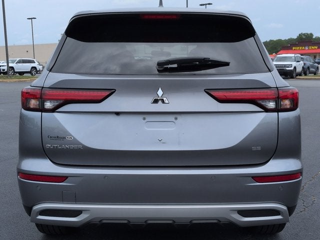 2023 Mitsubishi Outlander SE